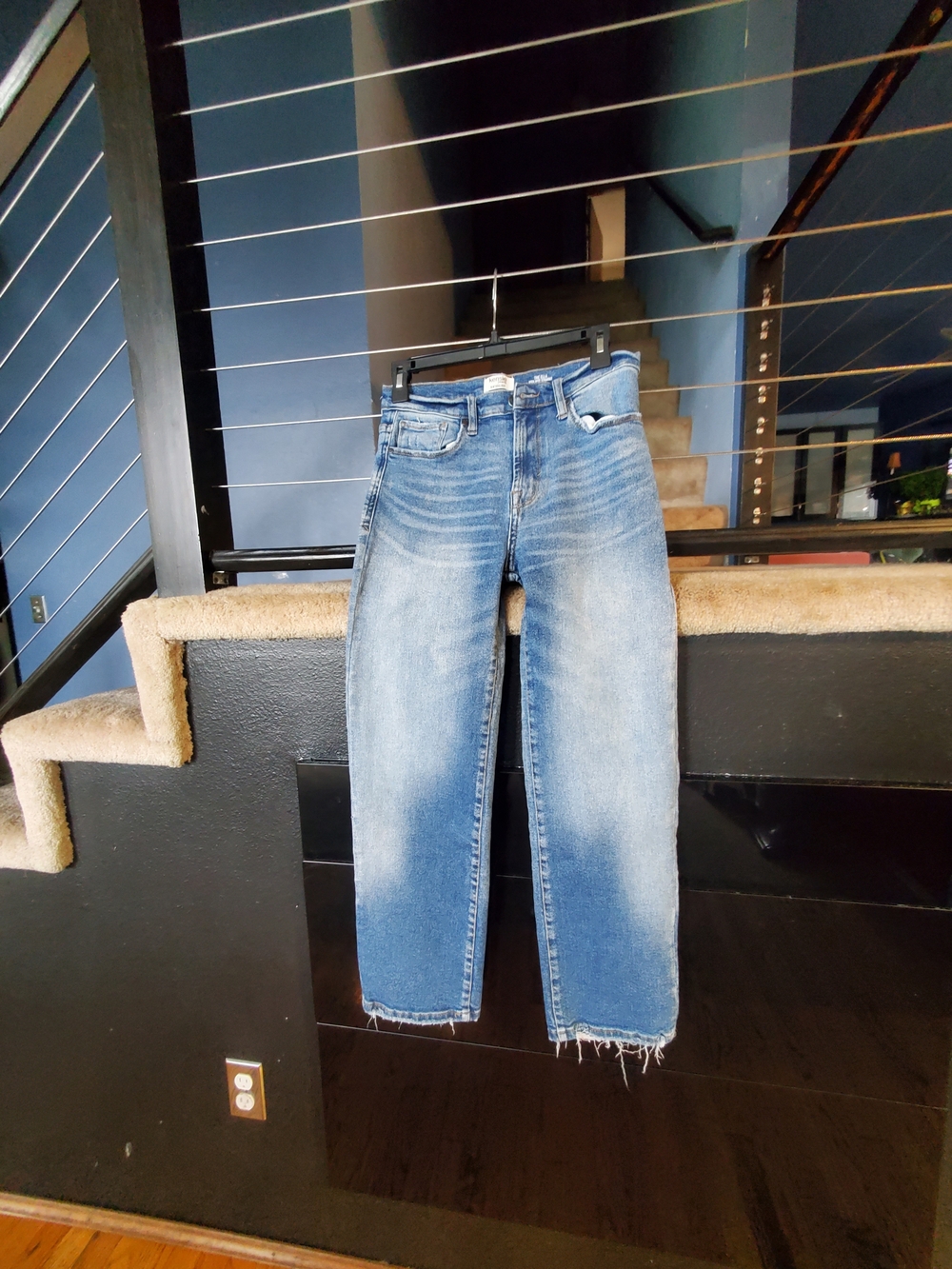 Kensie Washed Blue Straight Leg Jeans with Frayed Hem